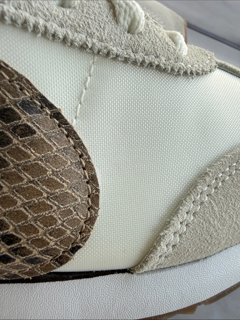 Nike Pacific Premium in Sail & British Khaki Colorway - Picture 13 of 13